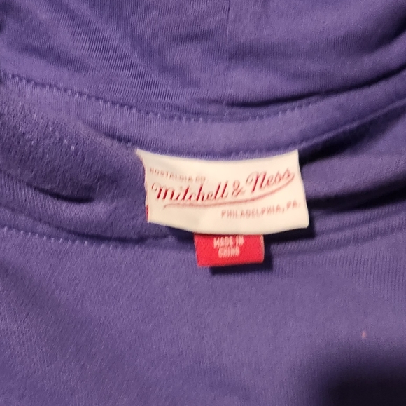 Mitchell & Ness cropped French Terry Raptors hoodie - Picture 3 of 3